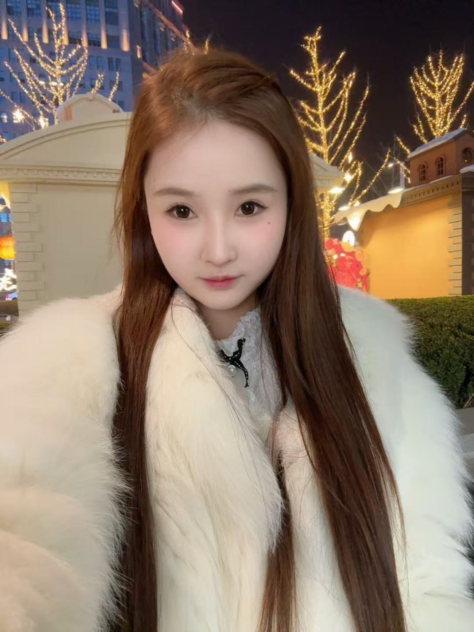 河南 郑州 18岁 160cm 90 B杯 离职 主动 听话 会叫 懂事 反差 敏感 素质高 紧 活好 提供情绪价值 SM:否 无套:可 口交:可 过夜:可 同居:可 可飞:可 价格:8 特点:主动 听话 会叫 懂事 反差 敏感 素质高 紧 活好 提供情绪价值
