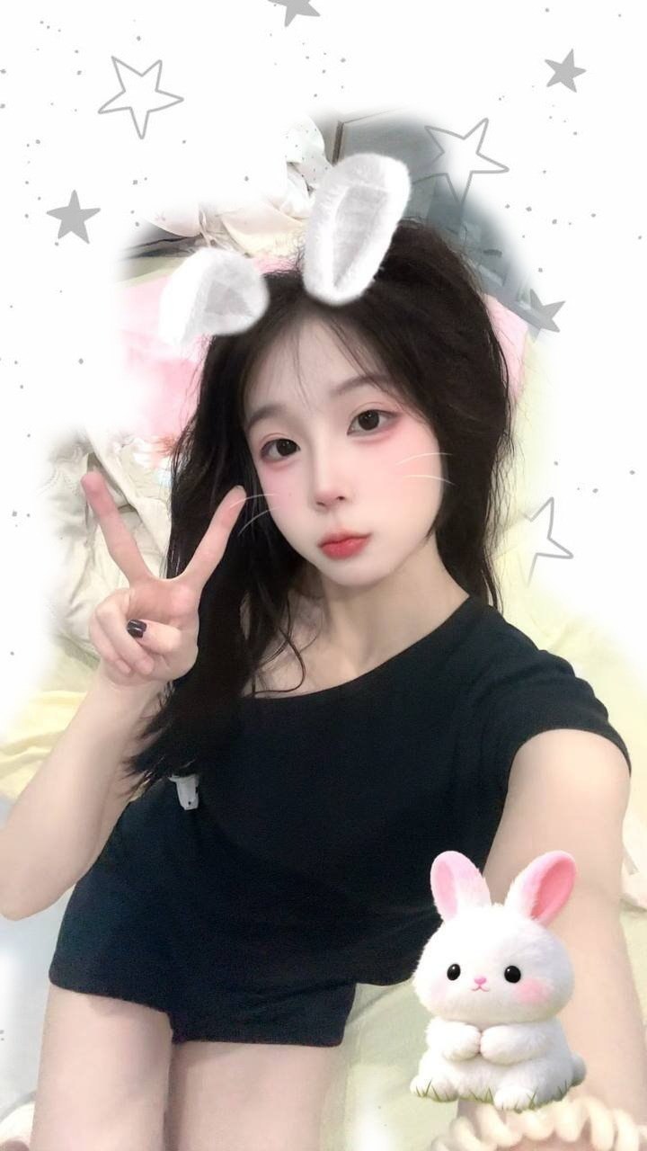 福建 厦门 18岁 150cm 95 B杯 主播 性感可爱 抽烟纹身:无 SM:否 无套:否 口交:可 过夜:可 同居:否 可飞:可 价格:9 特点:性感可爱