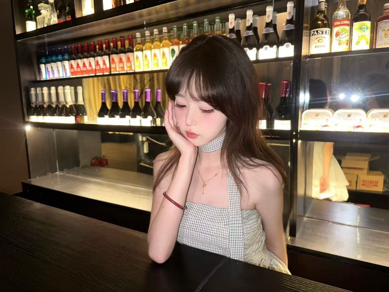 吉林 长春 20岁 161cm 40 A杯 学生 性格开朗,脾气好 抽烟纹身:有抽烟无纹身 无套:否 口交:可 过夜:可 同居:可 可飞:太远不行 价格:10 特点:性格开朗,脾气好