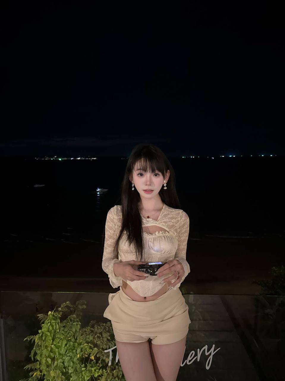 湖北 武汉 19岁 170cm 45 C杯 清纯可人,温柔可爱,邻家妹妹 SM:轻微 无套:否 口交:可 过夜:可 同居:可 可飞:可 价格:18 特点:清纯可人,温柔可爱,邻家妹妹