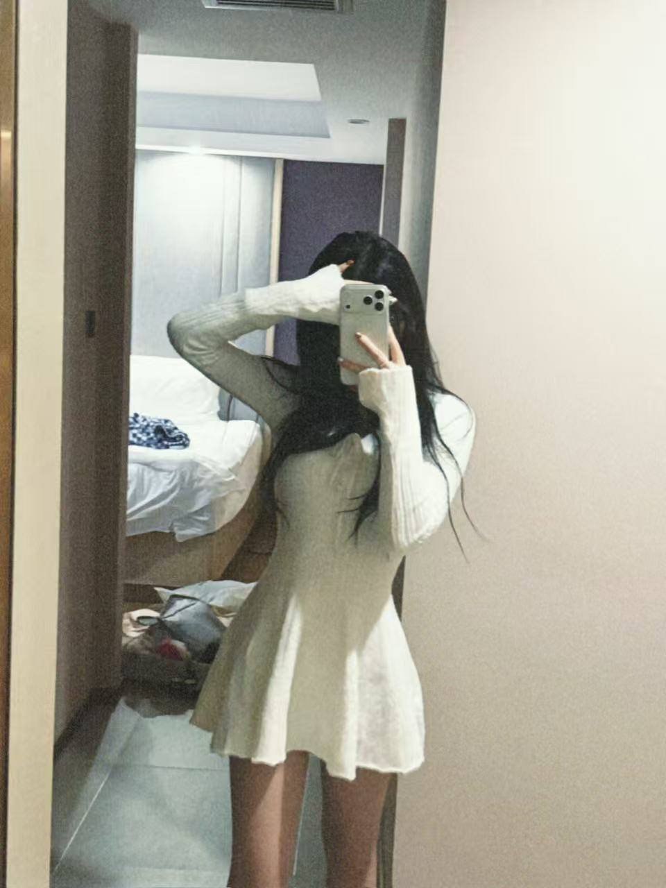 河北 石家庄 18岁 162cm 90 B杯 学生 皮肤白 性格活泼 SM:否 无套:可 口交:可 过夜:可 同居:可 可飞:可 价格:10 特点:皮肤白 性格活泼