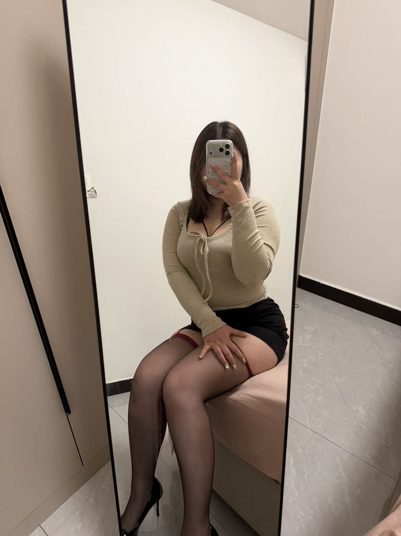 河北 保定 22岁 170cm 150 C杯 工作 性感可爱,听话 SM:是 无套:否 口交:可 过夜:可 同居:可 可飞:可 价格:30 特点:性感可爱,听话