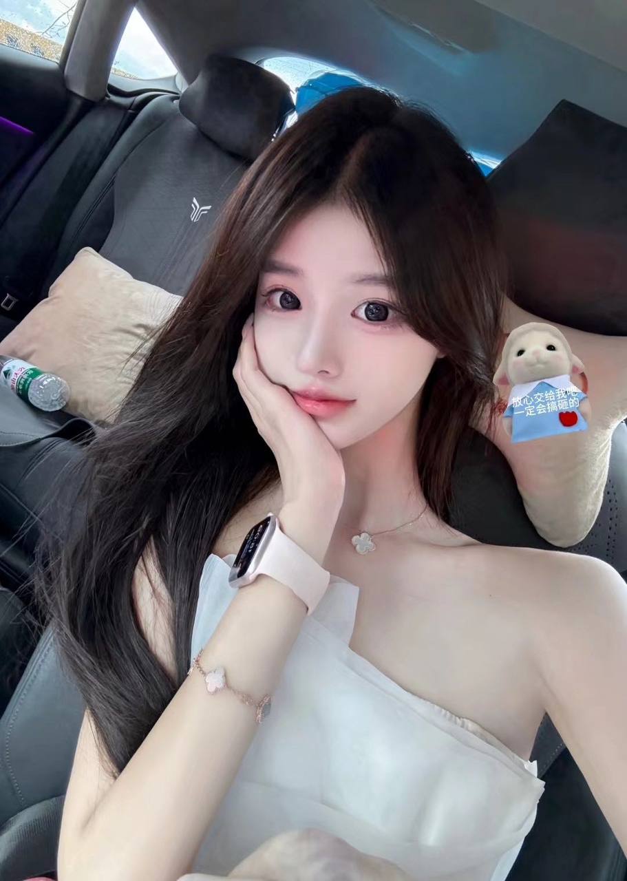 江苏 南京 22岁 170cm 98 B杯 学生 抽烟纹身:无 SM:可 无套:否 口交:可 过夜:可 同居:可 可飞:可 价格:30
