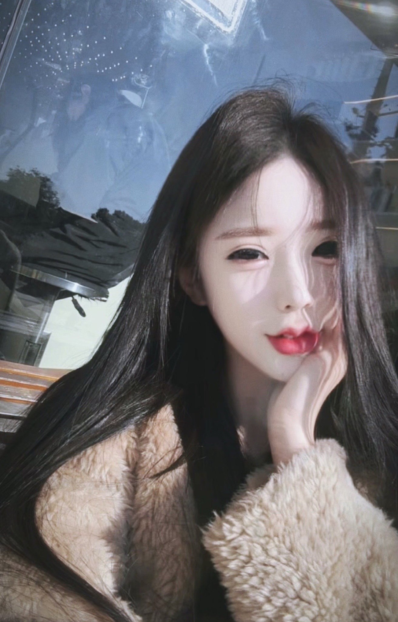 江苏 无锡 19岁 159cm 90 B杯 纹身师 听话 抽烟纹身:无抽烟 有纹身 SM:否 无套:可 口交:可 过夜:可 同居:否 可飞:可 价格:10 特点:听话