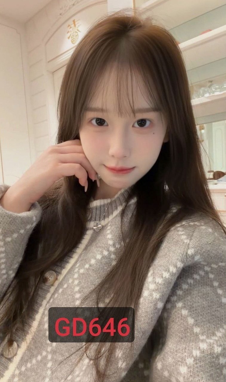 湖南 长沙 06岁 162cm 44 B杯 学生 青纯活泼可爱 抽烟纹身:无 SM:可 无套:可 口交:可 过夜:可 可飞:可 价格:18 特点:青纯活泼可爱