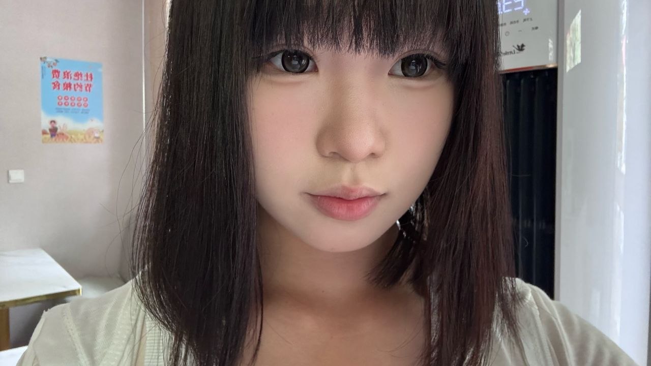 河北 邯郸 18岁 165cm 108 C杯 学生 素颜皮肤好,听话,情绪价值高 抽烟纹身:无 SM:可 无套:可 口交:可 过夜:可 同居:否 可飞:可 价格:6 特点:素颜皮肤好,听话,情绪价值高