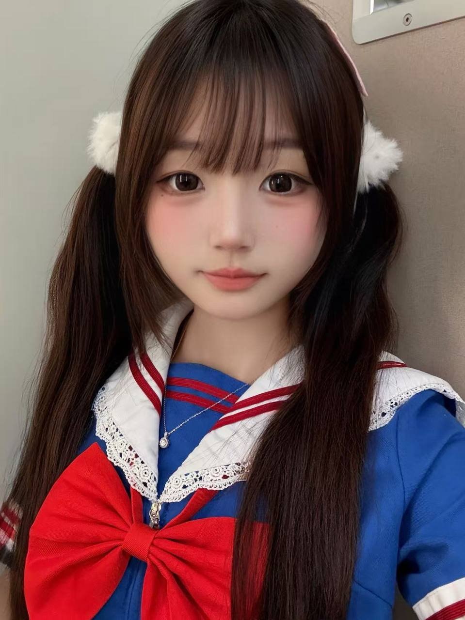 江西 上饶 18岁 158cm 85 A杯 性格活泼开朗 能提供情绪价值 抽烟纹身:无 SM:是 无套:否 口交:可 过夜:可 同居:否 可飞:可 价格:6 特点:性格活泼开朗 能提供情绪价值