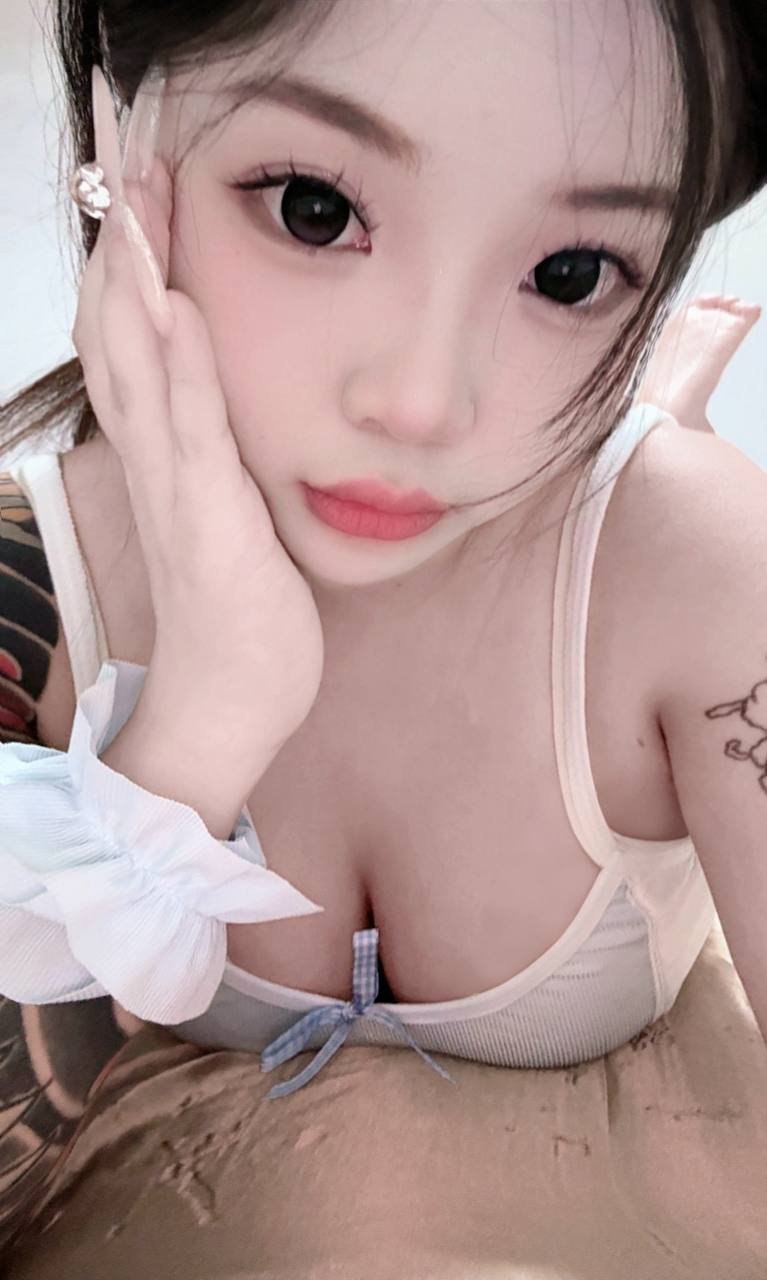 江西 吉安 19岁 160cm 116 D杯 客服 听话 胸和屁股都有肉 SM:否 无套:可 口交:可 过夜:可 可飞:可 价格:4 特点:听话 胸和屁股都有肉