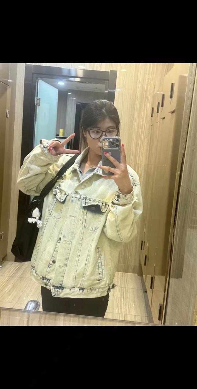 河北 保定 23岁 175cm 120 B杯 陪小孩玩 抽烟纹身:无 SM:是 无套:否 口交:可 过夜:可 同居:否 可飞:保定及周边城市 价格:7