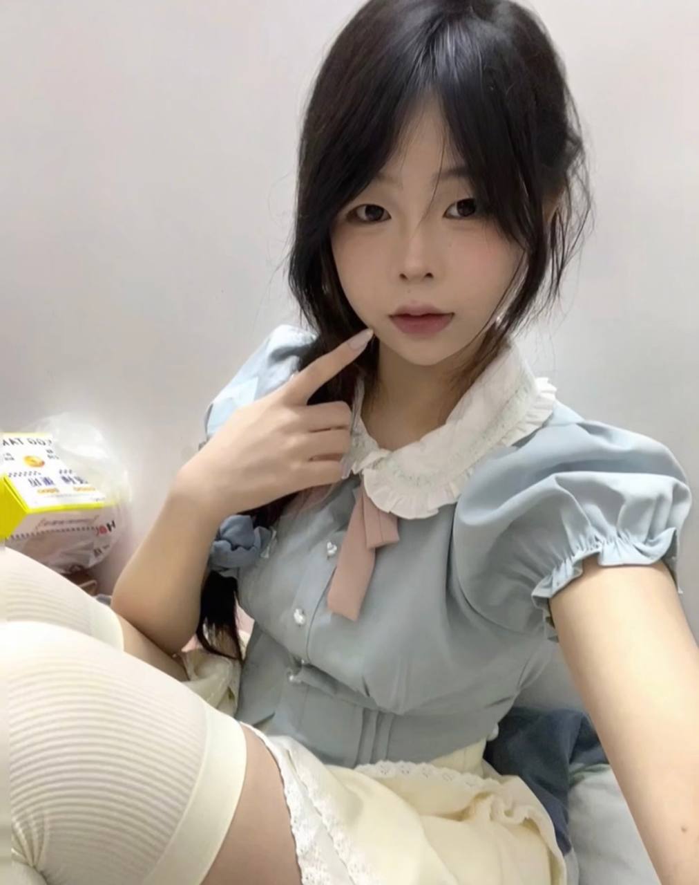云南 昆明 21岁 162cm 94 B杯 有梗听话配合 抽烟纹身:无 无套:可 口交:可 同居:可 可飞:可 价格:20 特点:有梗听话配合