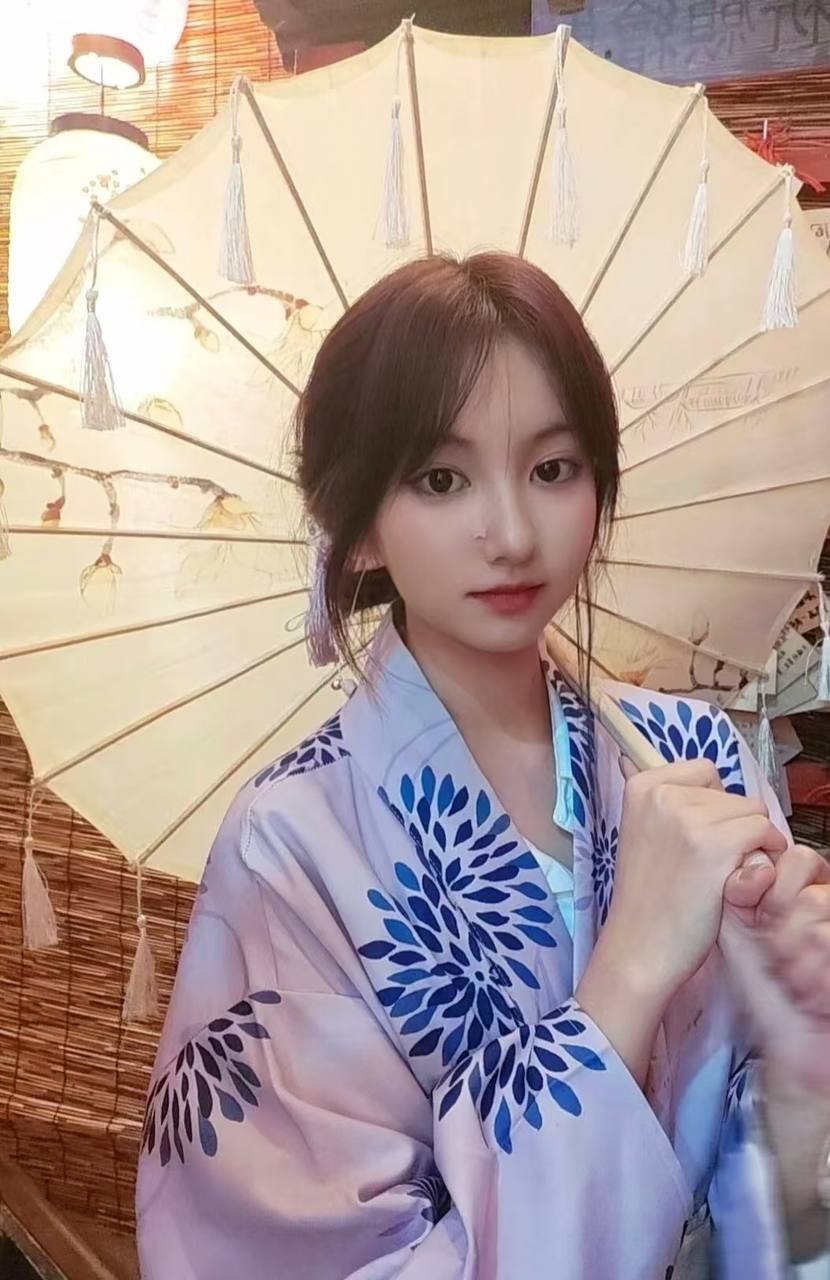 广西 南宁 18岁 164cm 86 A杯 学生 反差混血 敏感 学习能力强 性格好 听话不闹 抽烟纹身:无 SM:是 无套:可 口交:可 过夜:可 同居:否 可飞:附近省都可 价格:5 特点:反差混血 敏感 学习能力强 性格好 听话不闹