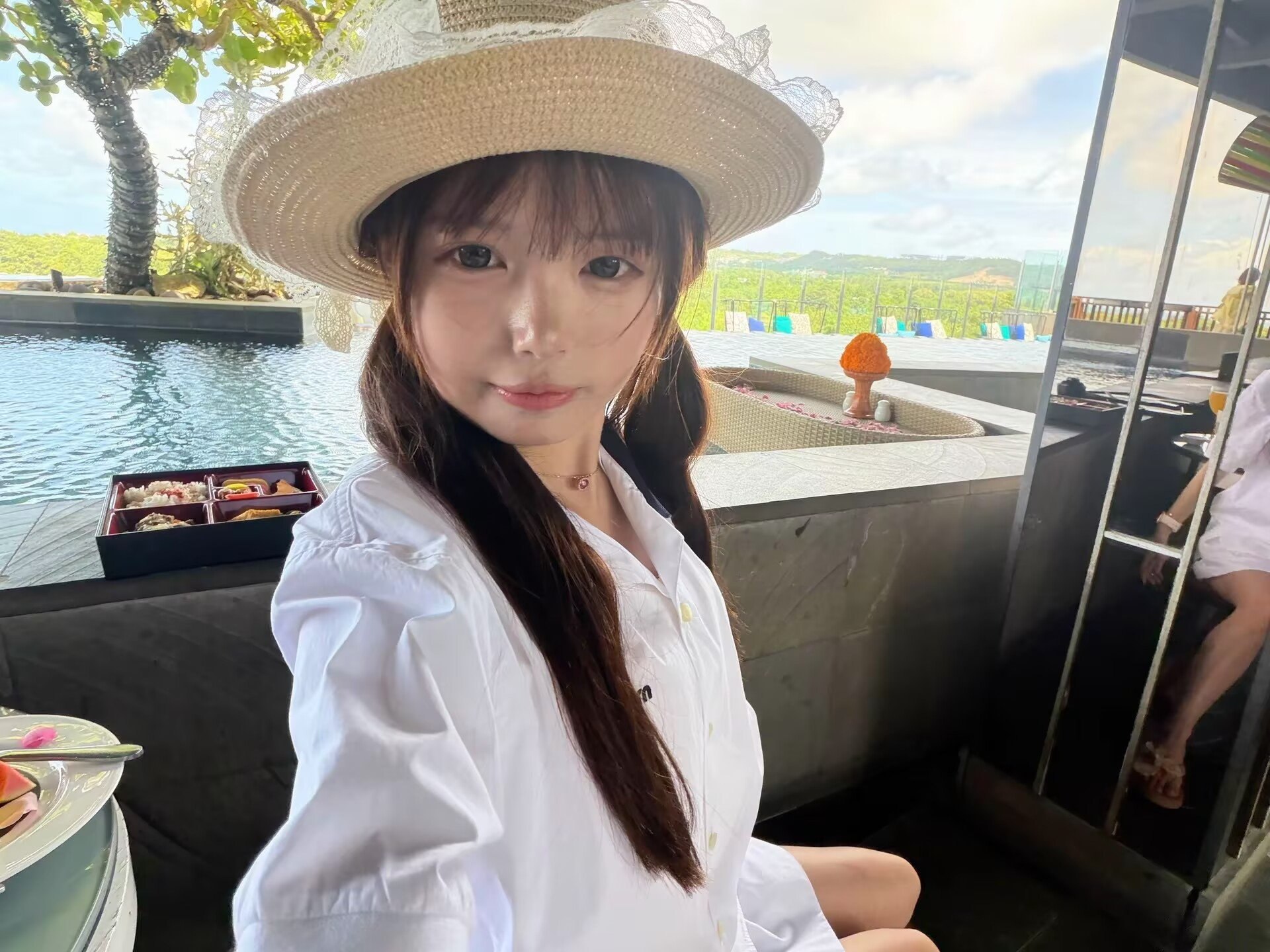 广东 深圳 18岁 158cm 78 B杯 清纯妹妹反差感拉满 可接受多p 口爆 可拍照录像(不露脸)sm接受尺度大 可玩性多,外表清纯 内心放荡 绝对让你每一次爽到飞起 抽烟纹身:无 SM:否 无套:否 口交:可 过夜:可 同居:可 可飞:可 价格:7.5 特点:清纯妹妹反差感拉满 可接受多p 口爆 可拍照录像(不露脸)sm接受尺度大 可玩性多,外表清纯 内心放荡 绝对让你每一次爽到飞起