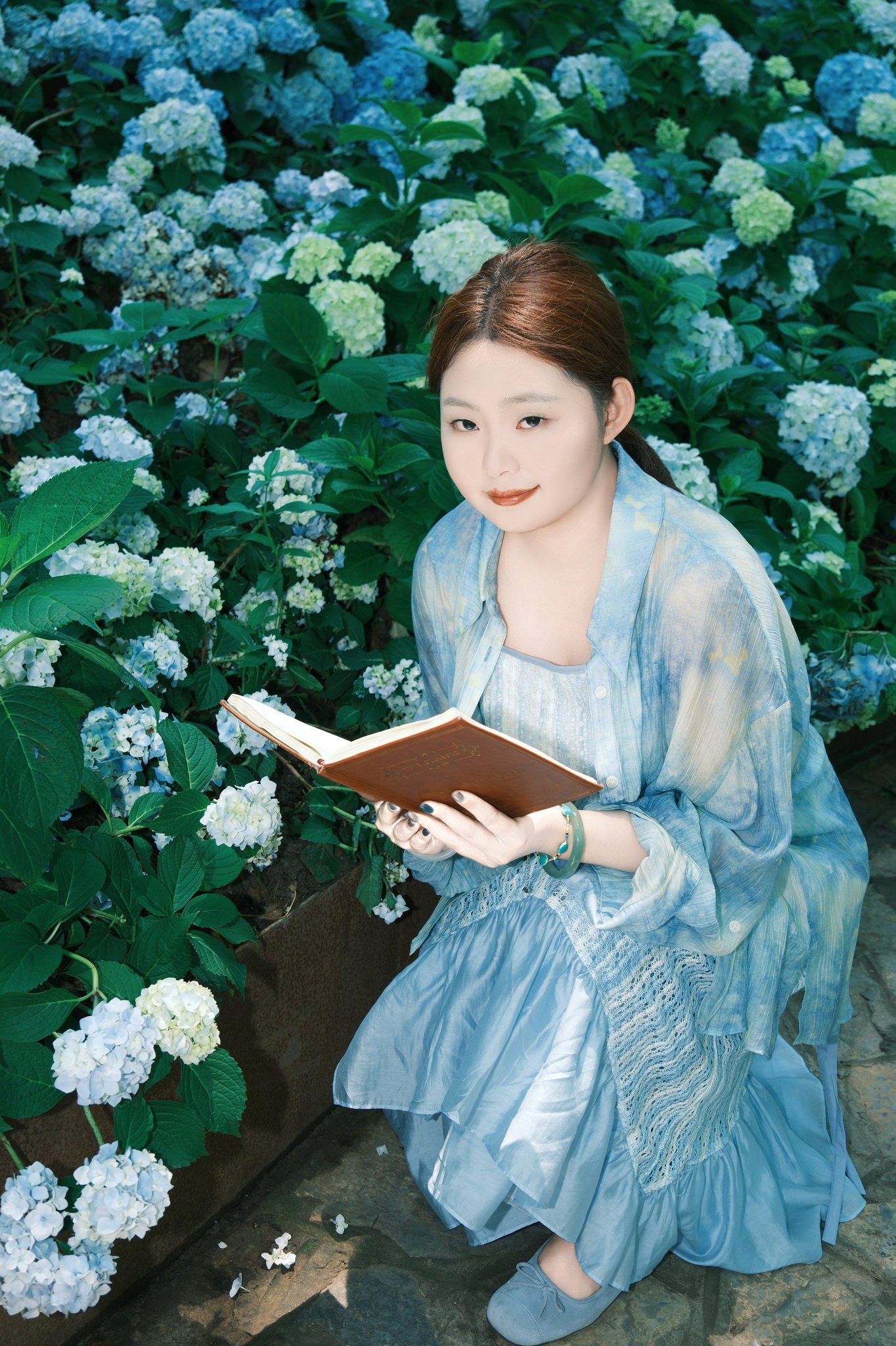 山西 临汾 25岁 165cm 135 B杯 老师 胸大逼紧 想被征服 抽烟纹身:无 SM:否 无套:可 口交:可 过夜:可 同居:可 可飞:能 价格:1 特点:胸大逼紧 想被征服