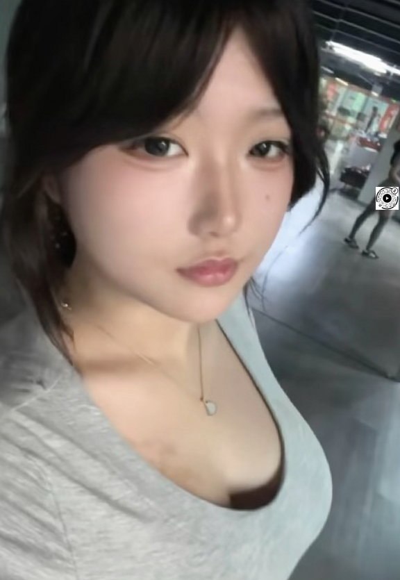 湖南 长沙 21岁 170cm 126 E杯 学生 在校生 可口可无可sm 三点粉嫩 圈子干净 私生活简单 小骚逼非常的紧 不太会拍照 不上镜 本人比照片好看 清纯学生妹一个 抽烟纹身:无 SM:是 无套:可 口交:可 过夜:可 同居:否 可飞:可 价格:7.5 特点:在校生 可口可无可sm 三点粉嫩 圈子干净 私生活简单 小骚逼非常的紧 不太会拍照 不上镜 本人比照片好看 清纯学生妹一个