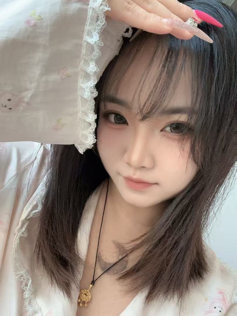 甘肃 兰州 21岁 165cm 118 D杯 中医 K8听话 不闹腾 懂配合 玩得开 抽烟纹身:有纹身 SM:是 无套:可 口交:可 过夜:可 同居:可 可飞:可 价格:25 特点:K8听话 不闹腾 懂配合 玩得开