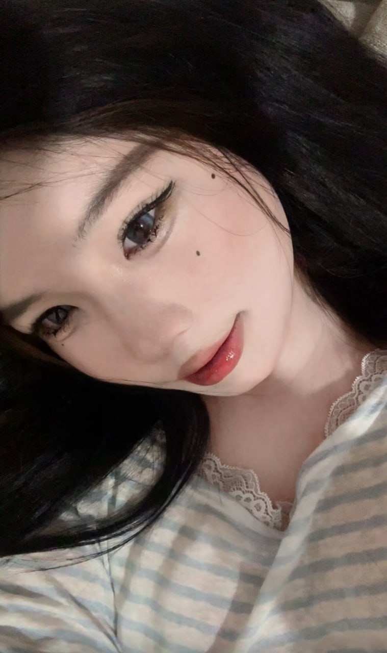 浙江 台州仙居 21岁 161cm 125 C杯 幼师 耐心 抽烟纹身:是 SM:是 无套:否 口交:可 过夜:可 同居:否 可飞:可以 价格:6 特点:耐心