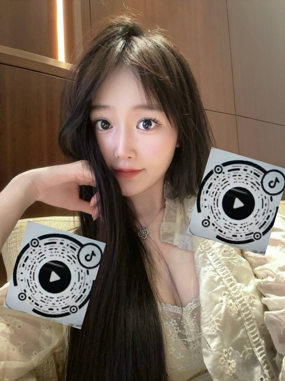 广东 深圳 21岁 168cm 96 C杯 护士 性格好,脾气好,事少,单纯,清纯,皮肤白 抽烟纹身:无 SM:是 无套:否 口交:可 过夜:可 同居:否 可飞:可 价格:12 特点:性格好,脾气好,事少,单纯,清纯,皮肤白