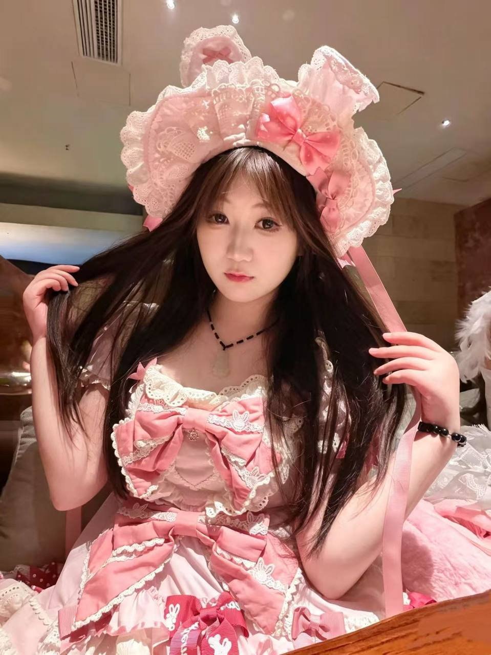 湖北 宜昌 18岁 160cm 108 B杯 抽烟纹身:无 SM:是 无套:可 口交:可 过夜:可 同居:可 可飞:可 价格:5