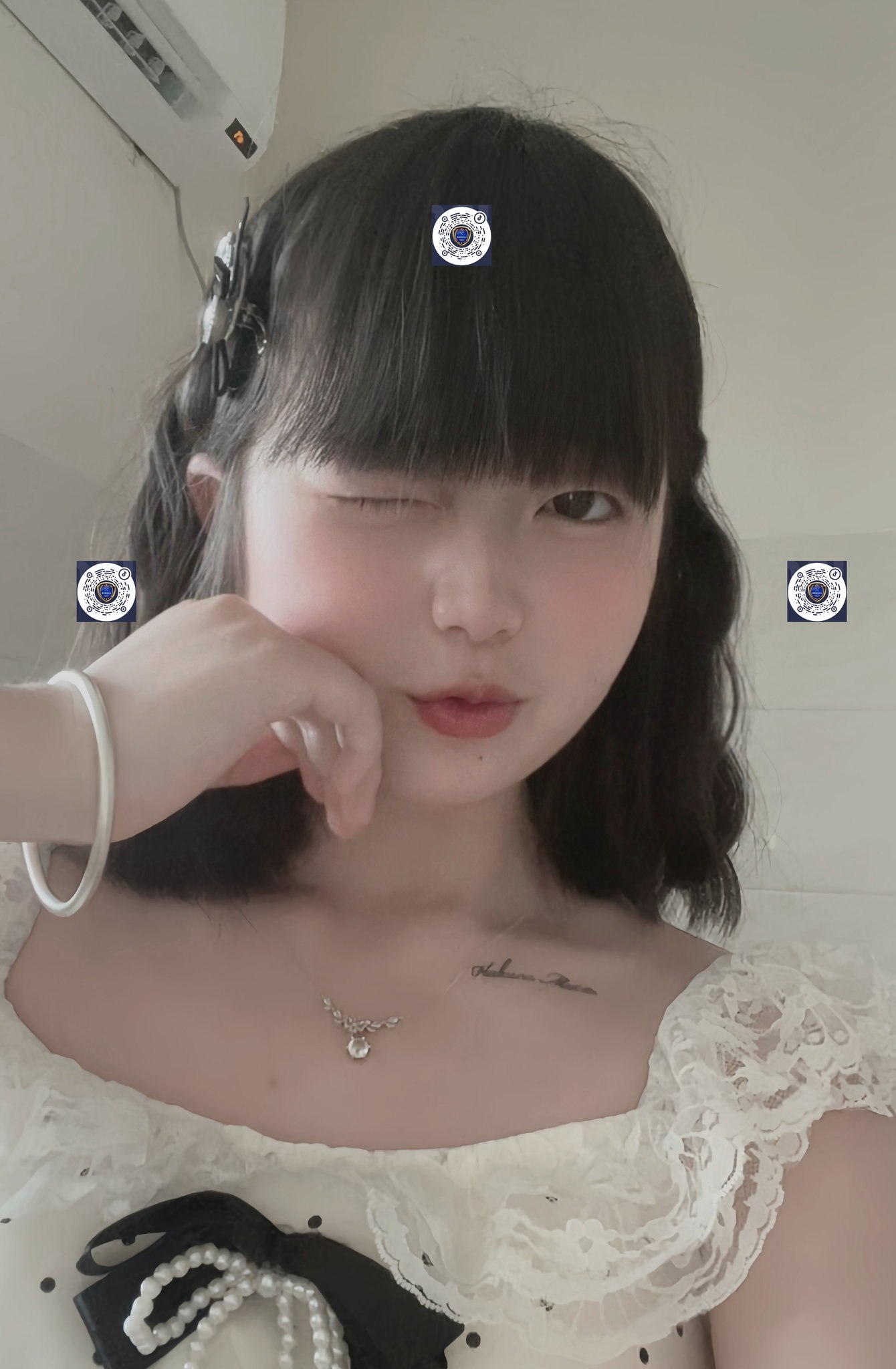 福建 厦门 18岁 155cm 91.5 A杯 美容师 十七 听话 可爱,嫩,紧,滑,可口,可无T,不是很过分的的要求都可以接受 小骚逼非常的紧 性价比之选 乖巧听话 抽烟纹身:无 SM:否 无套:可 口交:可 过夜:可 同居:否 可飞:可 价格:5 特点:十七 听话 可爱,嫩,紧,滑,可口,可无T,不是很过分的的要求都可以接受 小骚逼非常的紧 性价比之选 乖巧听话