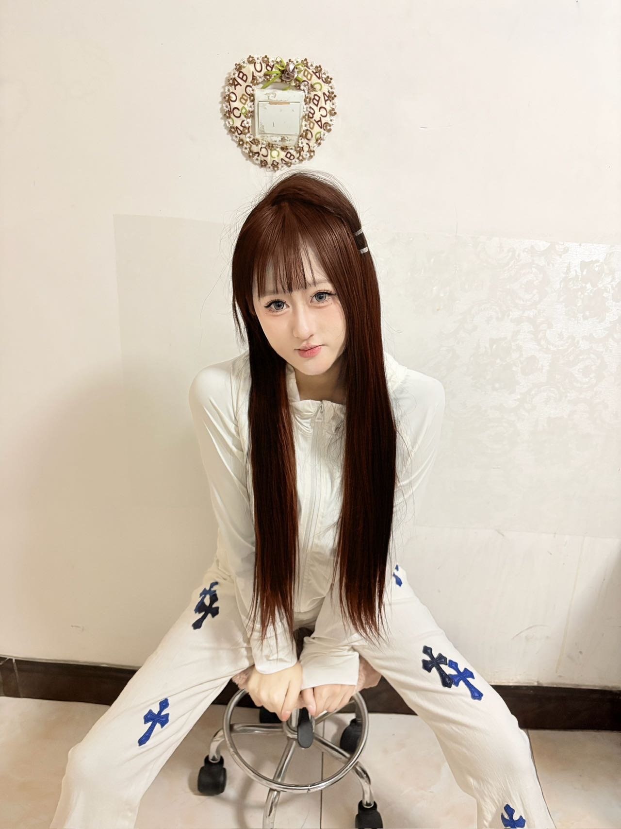 吉林 松原 19岁 167cm 98 D杯 主播 声音好听 身材好 抽烟纹身:无 SM:是 无套:可 口交:可 过夜:可 同居:否 可飞:否 价格:2 特点:声音好听 身材好