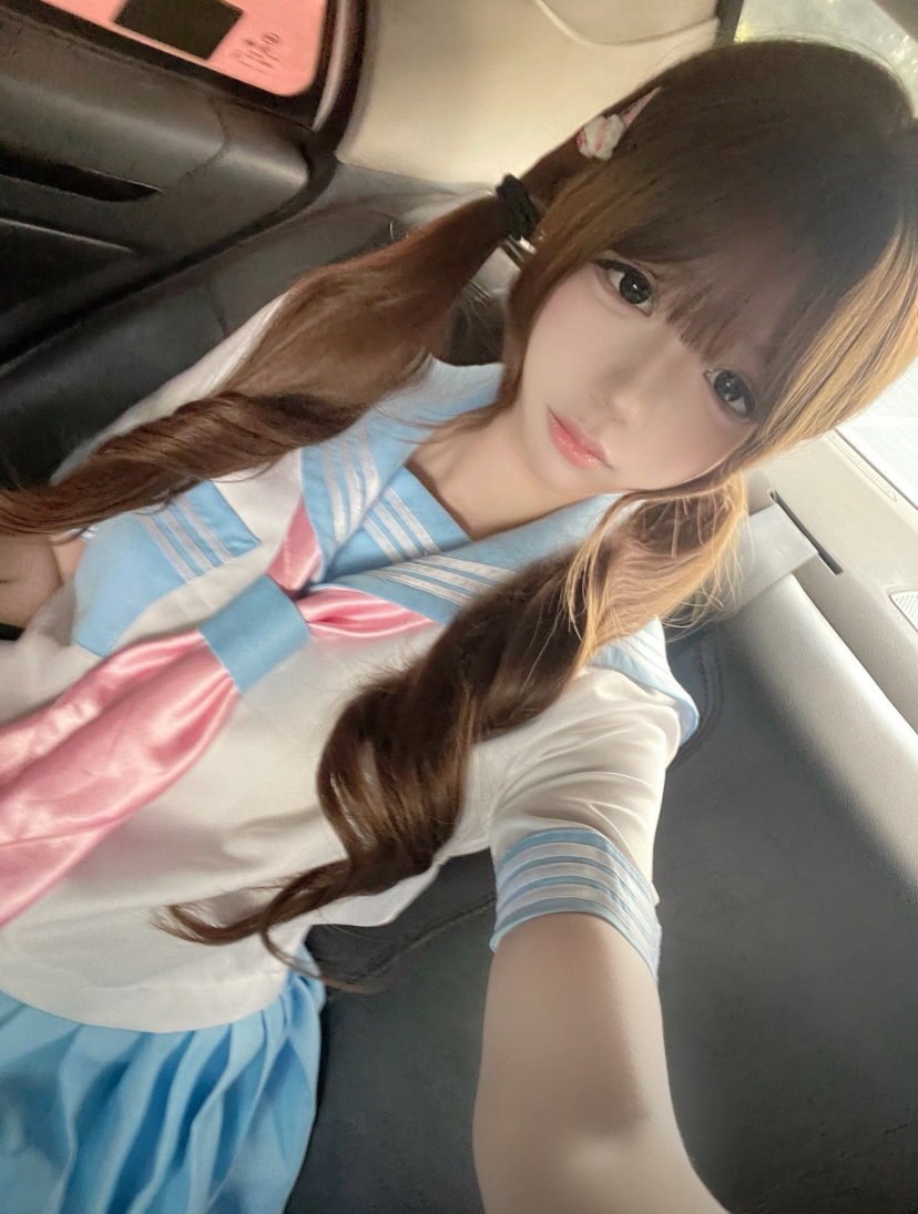 福建 漳州 20岁 165cm 66 A杯 工作 听话 抽烟纹身:无 SM:是 无套:可 口交:可 过夜:可 同居:否 可飞:否 价格:5 特点:听话