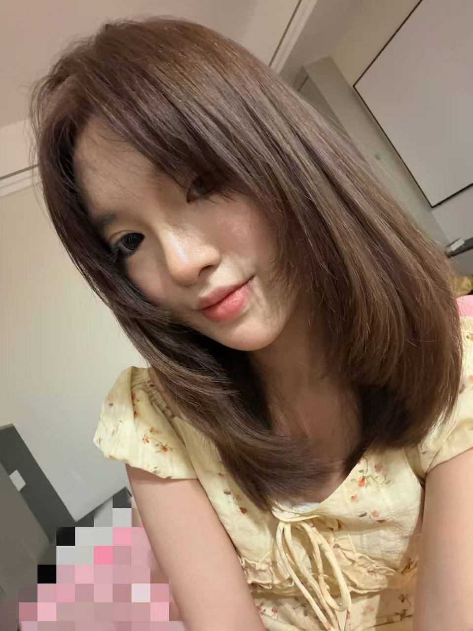 河南 郑州 18岁 166cm 90 B杯 学生 性格开朗,善解人意,天然皮肤,水嫩,第一次接触,私生活很干净 抽烟纹身:无 SM:是 无套:可 口交:可 过夜:可 同居:可 可飞:能 不能港澳 价格:3/5 特点:性格开朗,善解人意,天然皮肤,水嫩,第一次接触,私生活很干净