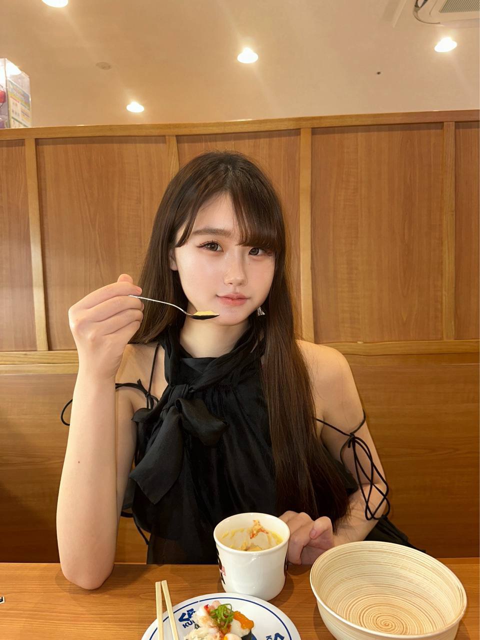 日本 东京 23岁 164cm 48 B杯 学生 白虎 清纯猫系 皮肤白皙 三点粉嫩 上下紧润 腿长 笑起来甜 声音软糯 会撒娇 极品白虎妹妹 皮肤白 粉嫩 很清纯的校园白月光 声音好听 配合度好会娇喘 完美体验 抽烟纹身:电子烟 有纹身 SM:可 无套:否 口交:可 过夜:可 可飞:可 关东地区 或者大阪 价格:600 特点:白虎 清纯猫系 皮肤白皙 三点粉嫩 上下紧润 腿长 笑起来甜 声音软糯 会撒娇 极品白虎妹妹 皮肤白 粉嫩 很清纯的校园白月光 声音好听 配合度好会娇喘 完美体验