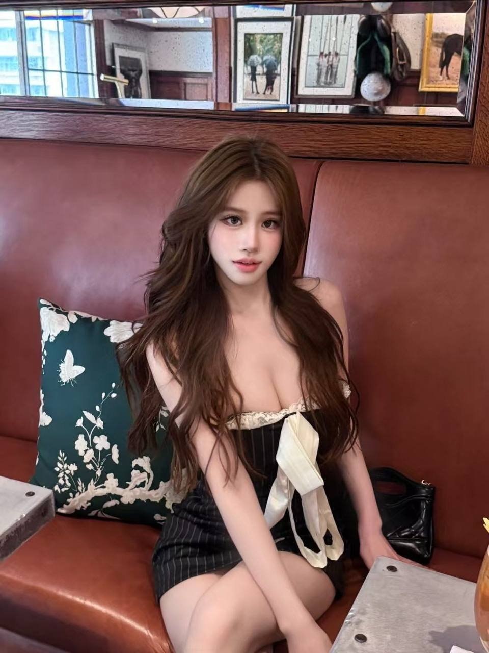 绶带叠进箱子以后