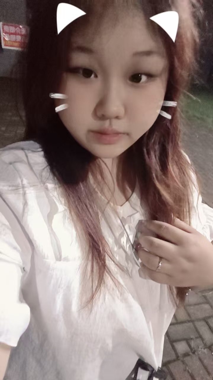 江西 南昌 20岁 160cm 150 D杯 无业 开朗 抽烟纹身:无 SM:是 无套:否 口交:否 过夜:可 同居:可 可飞:否 只可南昌 价格:3 特点:开朗
