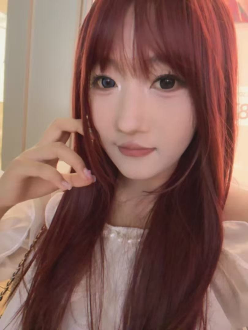 云南 临沧 20岁 160cm 98 B杯 无 性格好,懂事,会暧昧 抽烟纹身:无 SM:否 无套:可 口交:可 过夜:可 同居:可 可飞:能 价格:7-25 特点:性格好,懂事,会暧昧