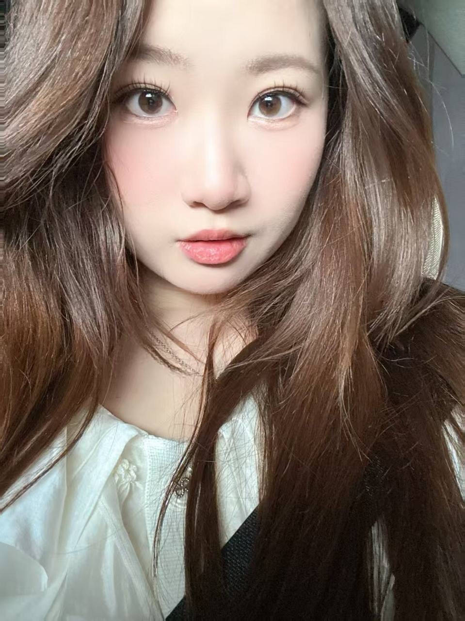 辽宁 沈阳 22岁 166cm 100 B杯 保密 时间自由 抽烟纹身:无 SM:否 无套:否 口交:可 过夜:可 同居:否 可飞:可 港澳台和广东不去 价格:10 特点:时间自由