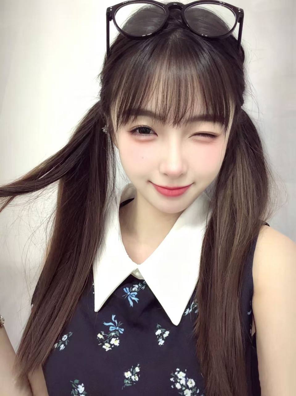 江苏 无锡 22岁 158cm 90 C杯 工作 口活好 听话 抽烟纹身:有纹身 不抽烟 SM:否 无套:否 口交:可 过夜:可 同居:否 可飞:可 价格:10 特点:口活好 听话