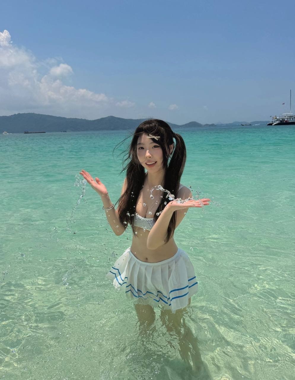 江苏 南京 18岁 165cm 95 C杯 学生 爱好 美食 旅游 运动 无纹身无整容皮肤好 冷白皮,白虎 抽烟纹身:无 SM:轻微 无套:否 口交:可 过夜:可 同居:可 可飞:可 安全国家 价格:20 特点:爱好 美食 旅游 运动 无纹身无整容皮肤好 冷白皮,白虎