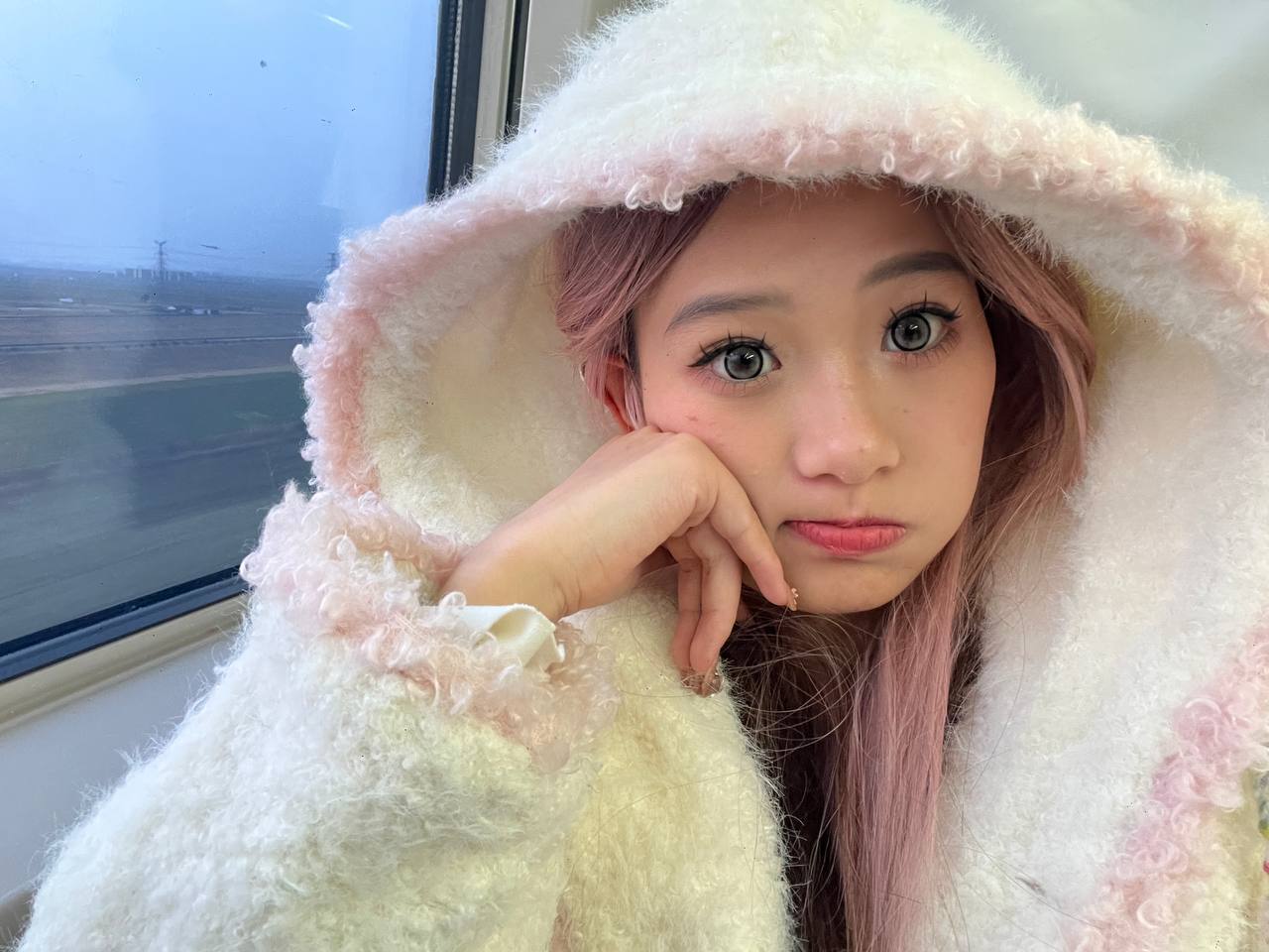 贵州 黔南 22岁 158cm 82 A杯 好人 抽烟纹身:无 SM:否 无套:否 口交:可 过夜:可 同居:可 可飞:能 价格:5 特点:好人