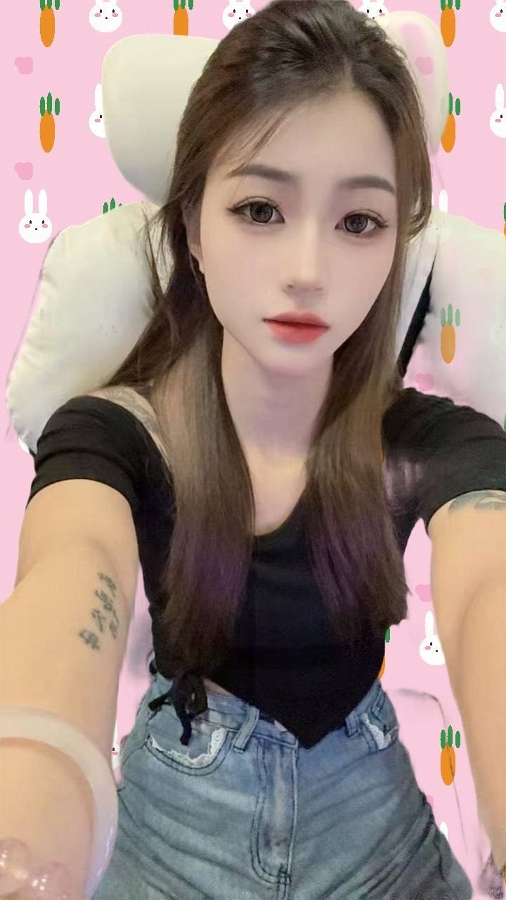 广东 梅州 19岁 167cm 92 B杯 助教 我自己也不知道 SM:否 无套:可 口交:可 过夜:可 同居:可 可飞:可以 可去港澳(只有护照没有港澳通行证) 价格:6 特点:我自己也不知道