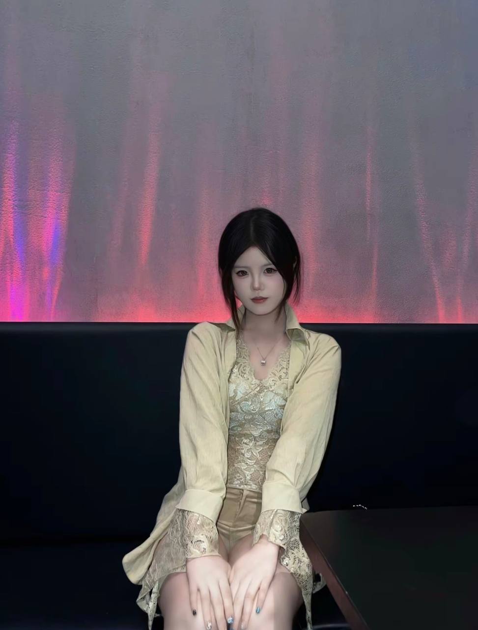 福建 厦门 18岁 167cm 105 A杯 无 性格比较开朗,性感野猫,床上反差,很闷骚,水多,接受度很高,会玩会服务 抽烟纹身:无纹身 SM:是 无套:否 口交:可 过夜:可 同居:可 可飞:能 外地 否港澳 价格:6/12 特点:性格比较开朗,性感野猫,床上反差,很闷骚,水多,接受度很高,会玩会服务