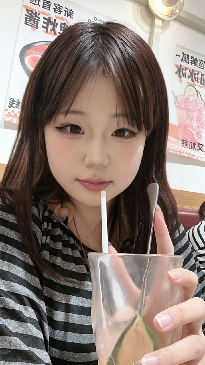 河南 郑州 18岁 166cm 61 D杯 学生 反差听话,活泼可爱,双飞,叫床好听,配合度高,床上激情四射满足每一次欲望,温暖体贴,专心陪伴让你身心双重放松 抽烟纹身:无纹身 SM:是 无套:可 口交:可 过夜:可 同居:可 可飞:可 外省 港澳 价格:8-16 特点:反差听话,活泼可爱,双飞,叫床好听,配合度高,床上激情四射满足每一次欲望,温暖体贴,专心陪伴让你身心双重放松
