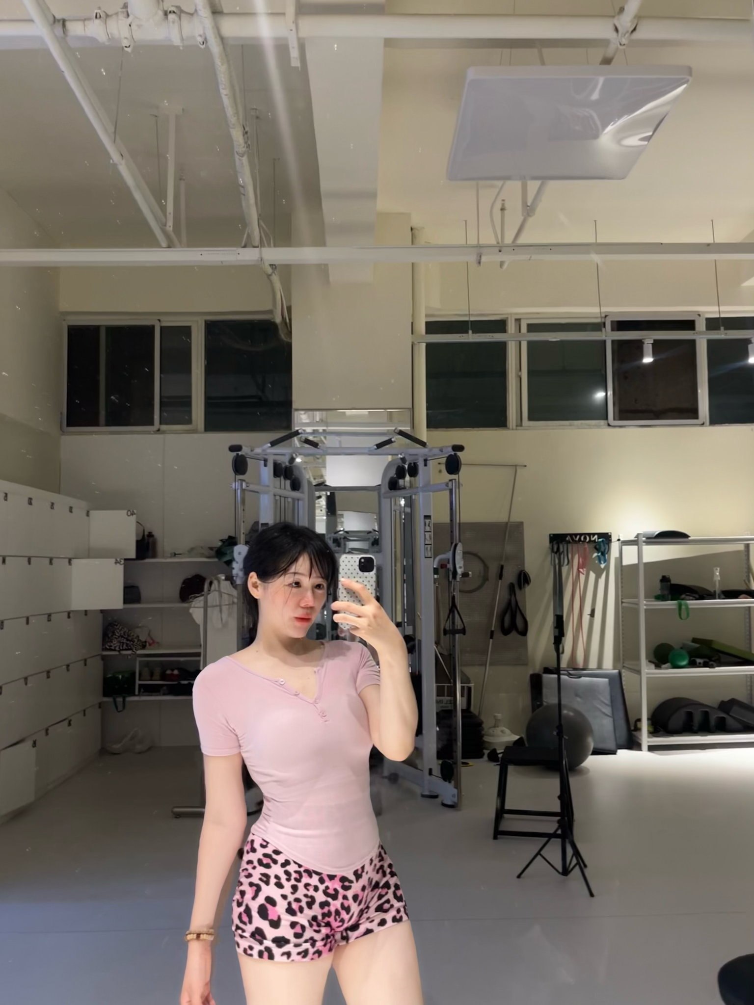 山东 菏泽 31岁 168cm 116 B杯 创业 不找事 温柔体贴 有健身 身材保养好 圈子简单 性格外向 好相处 放得开 期待老板开发多姿势 抽烟纹身:无 SM:是 无套:否 口交:感觉了以后再说 过夜:可 同居:否 可飞:偶尔 价格:10 特点:不找事 温柔体贴 有健身 身材保养好 圈子简单 性格外向 好相处 放得开 期待老板开发多姿势
