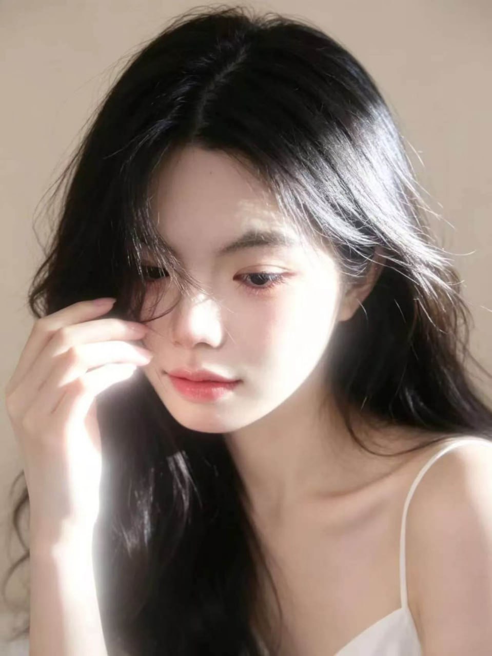 山东 济南 20岁 165cm 90 D杯 化妆师 乖巧懂事,皮肤白光滑 抽烟纹身:无 SM:是 无套:可 口交:可 过夜:可 同居:可 可飞:否 价格:10 特点:乖巧懂事,皮肤白光滑