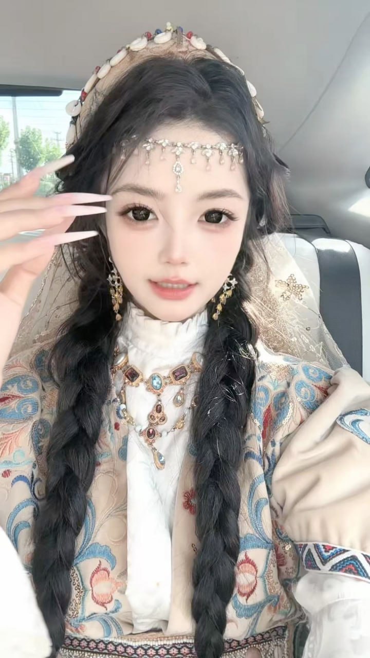 江苏 无锡 19岁 165cm 86 B杯 微商 会说话,粘人,情绪价值给的很足 抽烟纹身:抽烟有纹身 SM:是 无套:否 口交:可 过夜:可 同居:否 可飞:可以 价格:15 特点:会说话,粘人,情绪价值给的很足