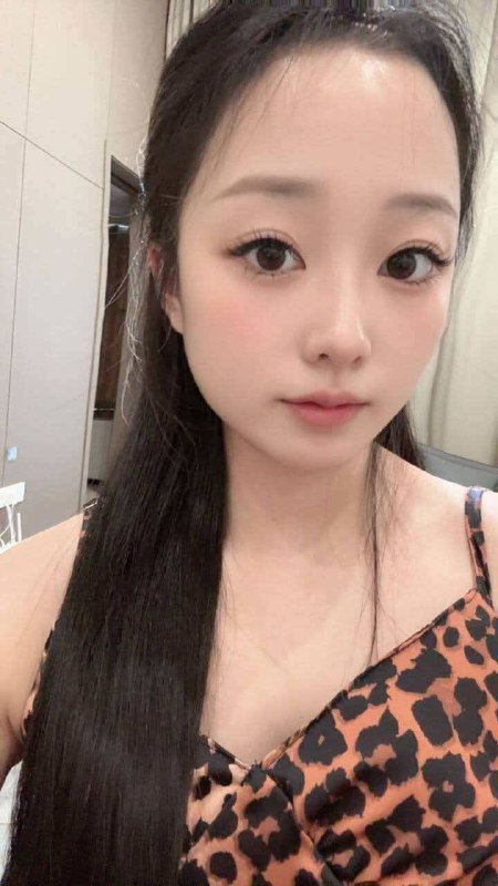 广东 深圳 24岁 155cm 90 B杯 上班 听话,性格开朗心细 抽烟纹身:有纹身 SM:否 无套:否 口交:可 过夜:可 同居:可 可飞:否 价格:6 特点:听话,性格开朗心细