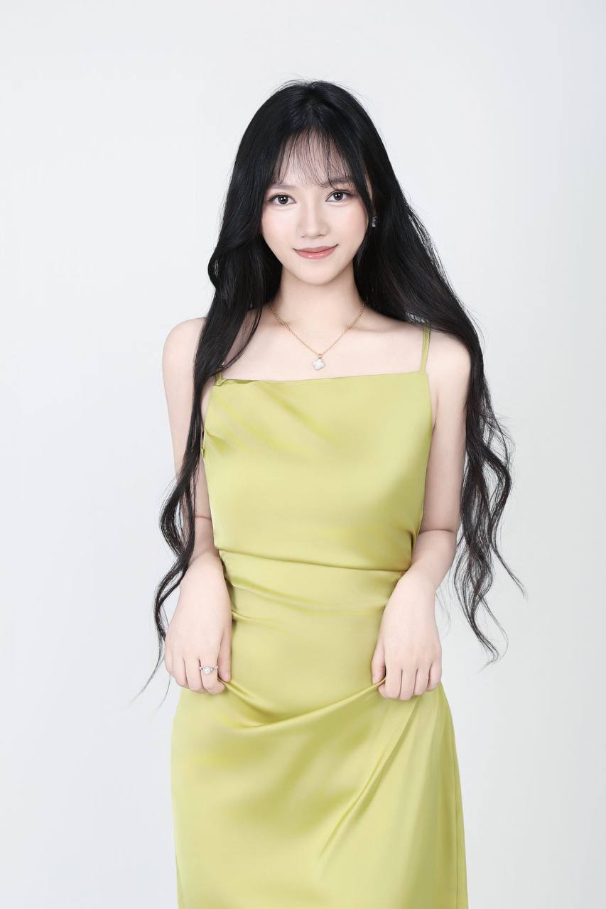 广东 深圳 21岁 163cm 90 B杯 大专 抽烟纹身:无 SM:是 无套:否 口交:可 过夜:可 同居:可 可飞:可 港澳 价格:15