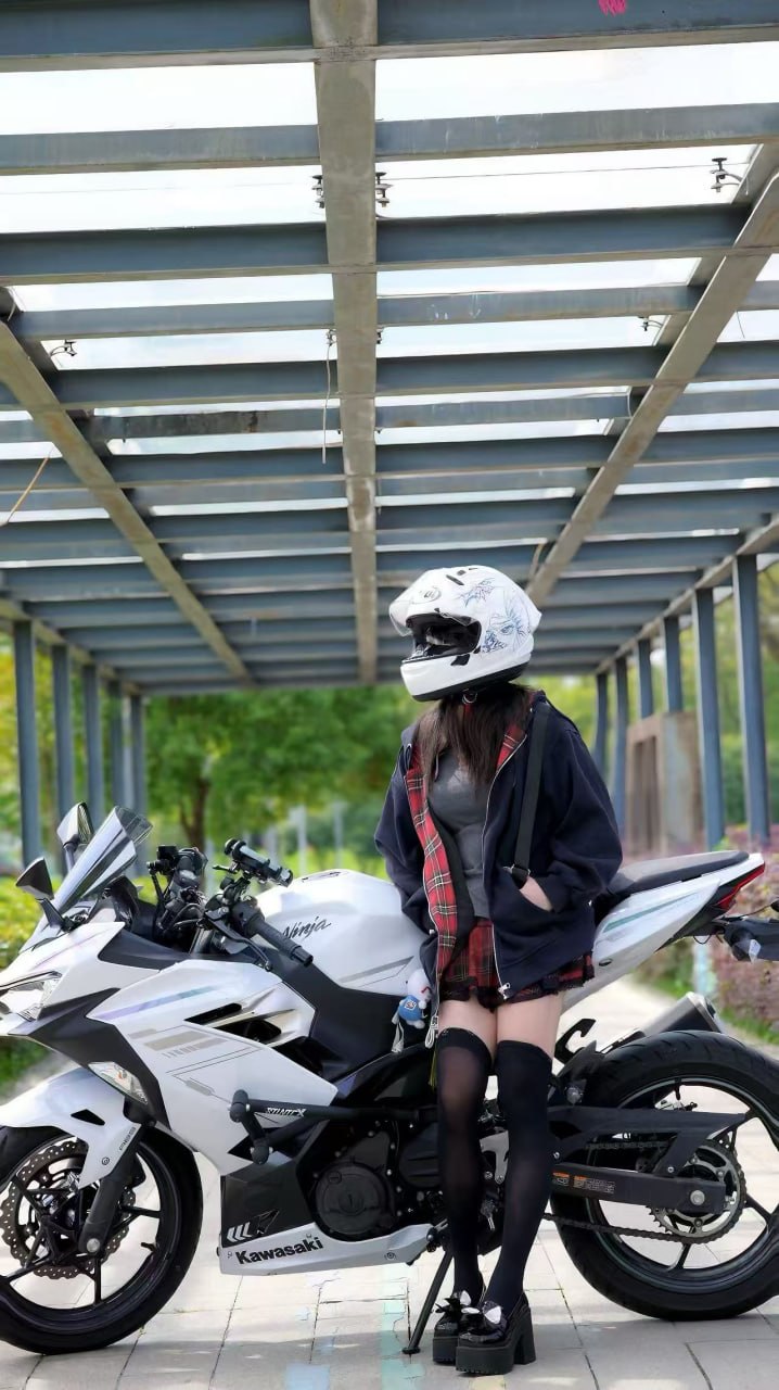 四川 成都 21岁 161cm 118 C杯 性格开朗 啥事都好商量 游戏 运动几乎都会 爱旅游 抽烟纹身:无 SM:轻微 无套:否 口交:可 过夜:可 同居:否 可飞:可 外省 港澳否 价格:3-8 特点:性格开朗 啥事都好商量 游戏 运动几乎都会 爱旅游