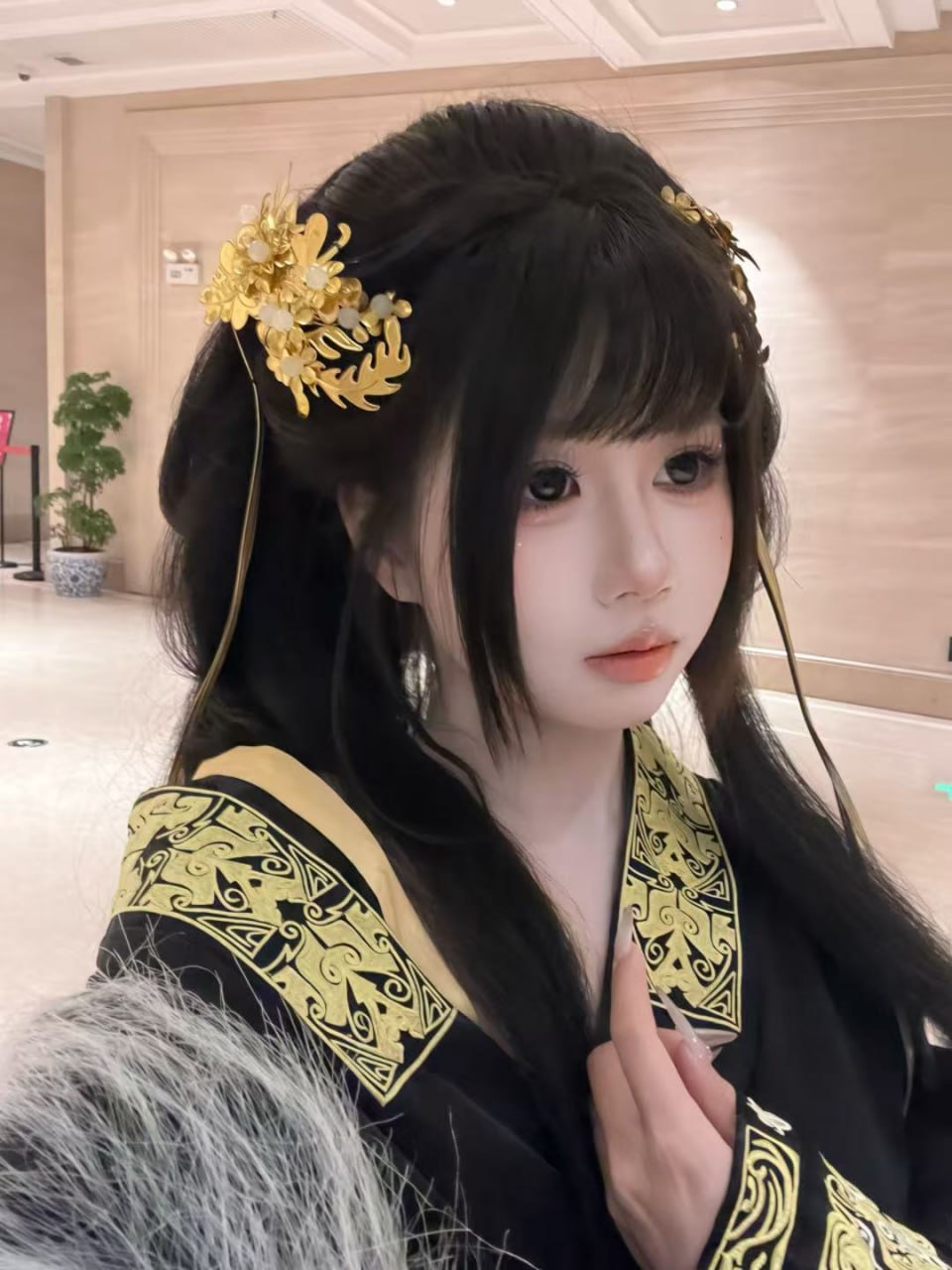 福建 厦门 18岁 153cm 90 A杯 学生 情绪稳定 抽烟纹身:抽烟不多 SM:是 无套:否 口交:可 过夜:可 同居:可 可飞:可 外省 否港澳 价格:8 特点:情绪稳定