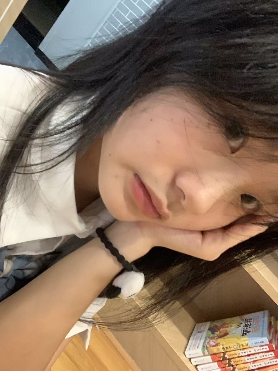 广西 河池 18岁 155cm 40 B杯 学生 身材好,清纯 抽烟纹身:无 SM:否 无套:可 口交:可 过夜:可 同居:否 可飞:可 价格:5 特点:身材好,清纯