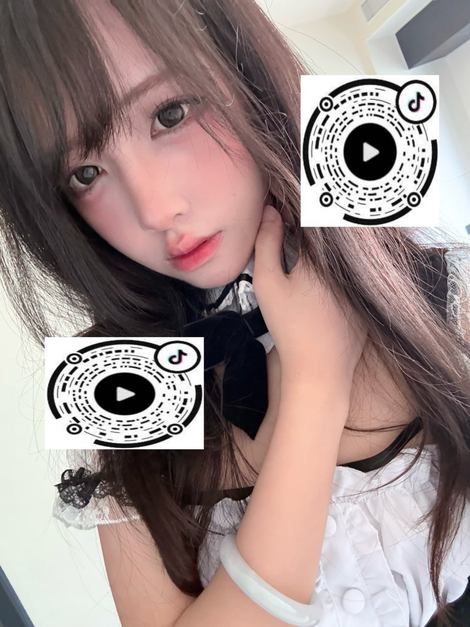 四川 成都 19岁 157cm 71 A杯 学生 脾气好听话配合度高 抽烟纹身:有纹身 SM:是 无套:否 口交:可 过夜:否 同居:否 可飞:否 价格:6 特点:脾气好听话配合度高