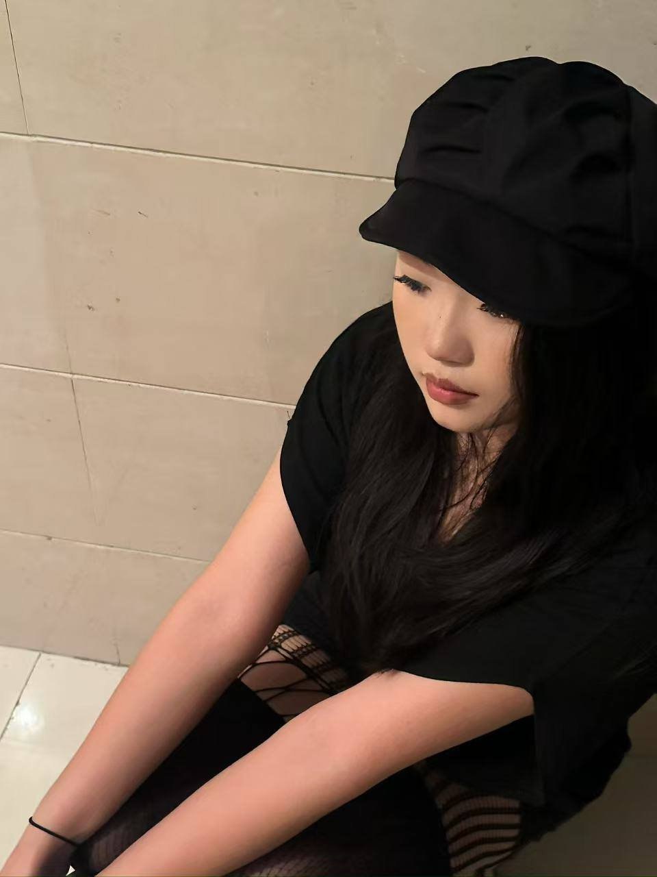 广东 广州 19岁 170cm 138 D杯 助理 BBW 性格好,情绪稳定,知进退 绝对是你喜欢的 叫床好听情绪价值浪漫,擅长倾听 抽烟纹身:无 SM:是 无套:否 口交:可 过夜:可 可飞:可 价格:4 特点:BBW 性格好,情绪稳定,知进退 绝对是你喜欢的 叫床好听情绪价值浪漫,擅长倾听
