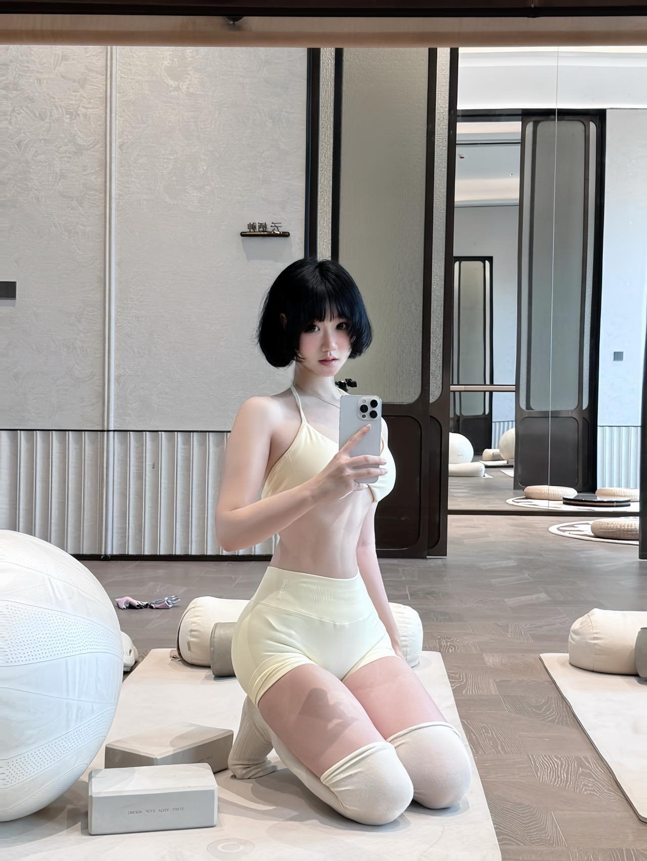 河南 郑州 23岁 166cm 50 B杯 学生 国际学校音乐生 皮肤白嫩细腻无体毛 涉猎舞蹈美术画画配音 擅长提供情绪价值 活力满满 懂事有分寸 性格开朗 有思想深度 喜欢健身马术独处思考 研究心理学社会关系 抽烟纹身:无 SM:可 无套:否 口交:可 过夜:可 同居:否 可飞:可 价格:15 特点:国际学校音乐生 皮肤白嫩细腻无体毛 涉猎舞蹈美术画画配音 擅长提供情绪价值 活力满满 懂事有分寸 性格开朗 有思想深度 喜欢健身马术独处思考 研究心理学社会关系