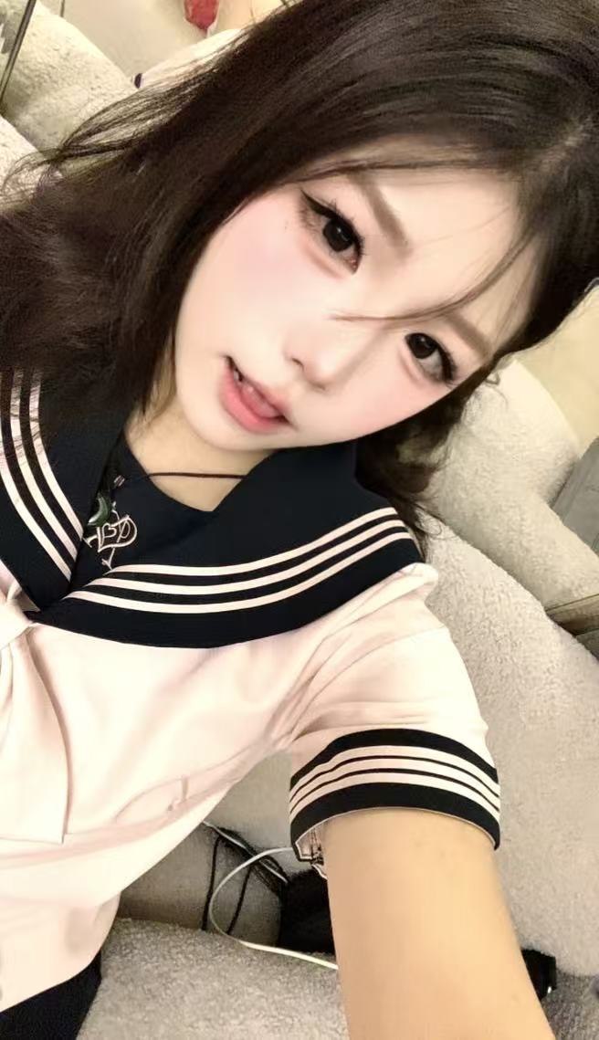广东 东莞 21岁 160cm 90 A杯 学生 会做饭 艺体生学习能力强 听话 敏感 抽烟纹身:无 SM:可 无套:否 口交:可 过夜:可 可飞:可 价格:8 特点:会做饭 艺体生学习能力强 听话 敏感