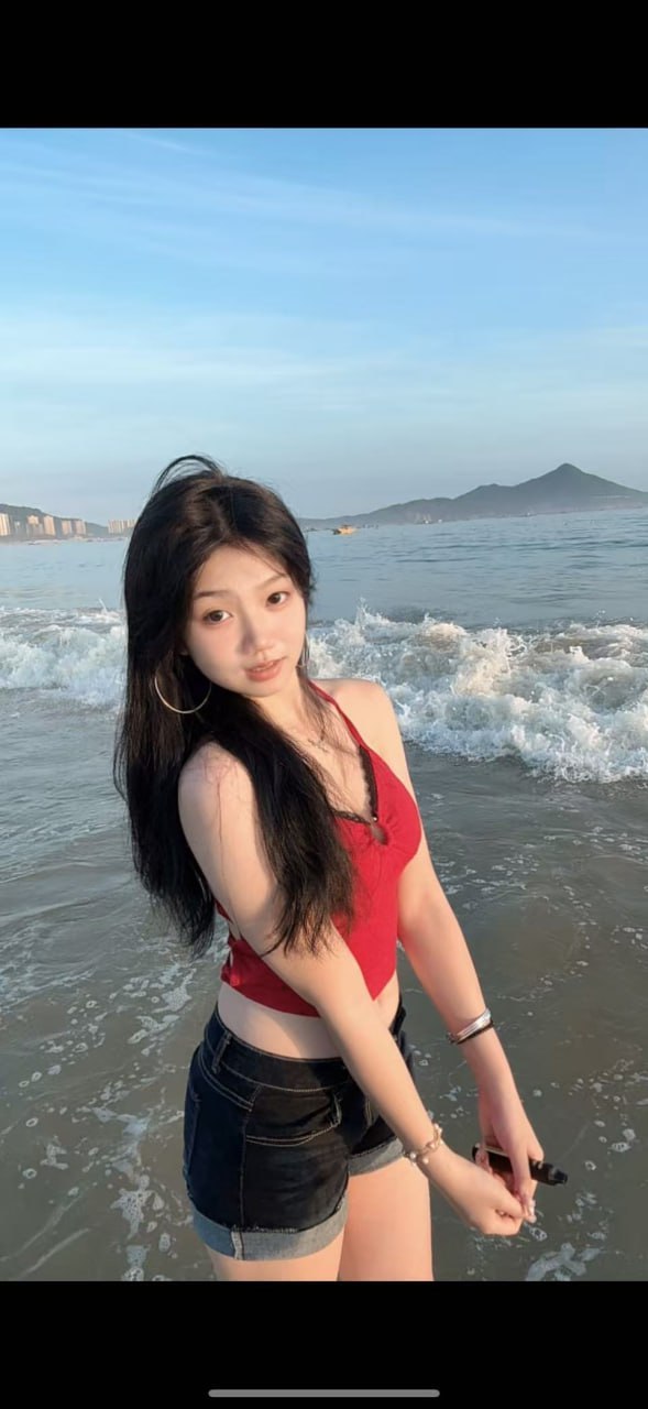 广东 深圳 18岁 170cm 112 B杯 身材比例好 抽烟纹身:无 SM:否 无套:否 口交:可 过夜:看情况 同居:否 可飞:否 价格:5 特点:身材比例好